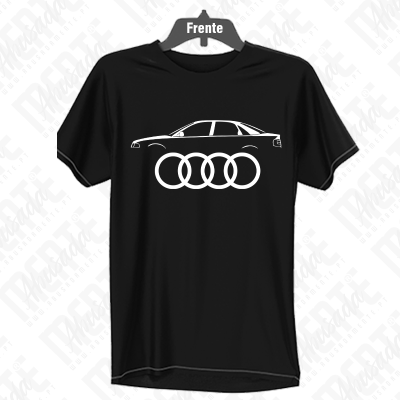 T-shirt preta com estampa branca de carro e quatro anéis entrelaçados.