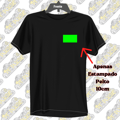 T-shirt preta com estampagem verde no peito e fundo com padrão repetido.