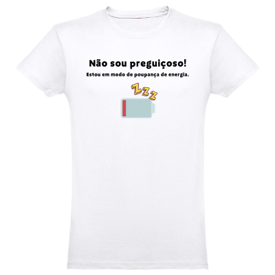 T-shirt branca com mensagem de poupança de energia e bateria baixa