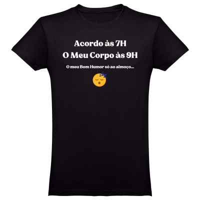 T-shirt preta com texto branco em português e emoji a dormir