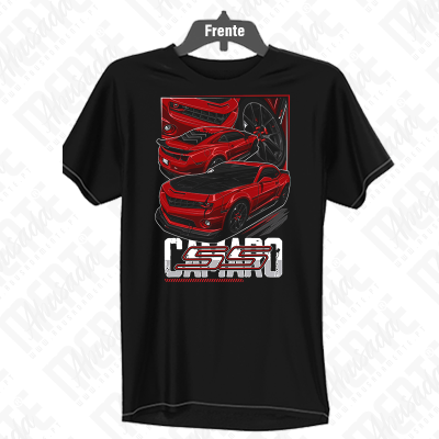T-shirt preta com estampa de carros vermelhos e texto Camaro SS