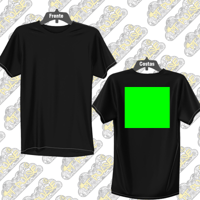 Duas t-shirts pretas em cabides com etiquetas Frente e Costas, t-shirt de costas com quadrado verde e fundo padrão PT PULSE