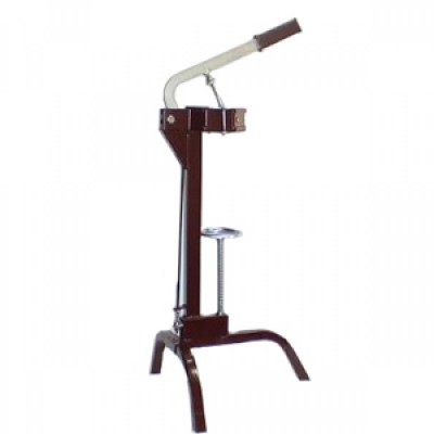 Suporte metálico castanho com alavanca cinzenta e base de quatro pernas