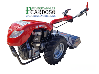 Mota agrícola vermelha com motor e pneus grandes, texto PULVERIZADORES CARDOSO MAQUINAS AGRICOLAS ao fundo