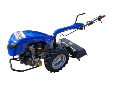 Motoenxada azul BERTOLINI com motor a gasolina e pneus grandes