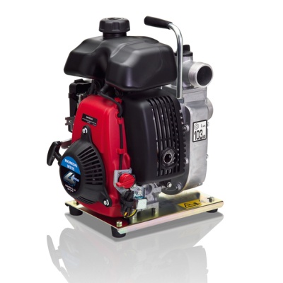 Motor Honda vermelho e preto com base metálica