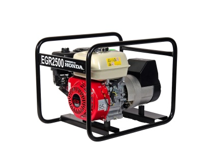 Gerador portátil Honda EGR2500 com motor vermelho e branco dentro de estrutura preta