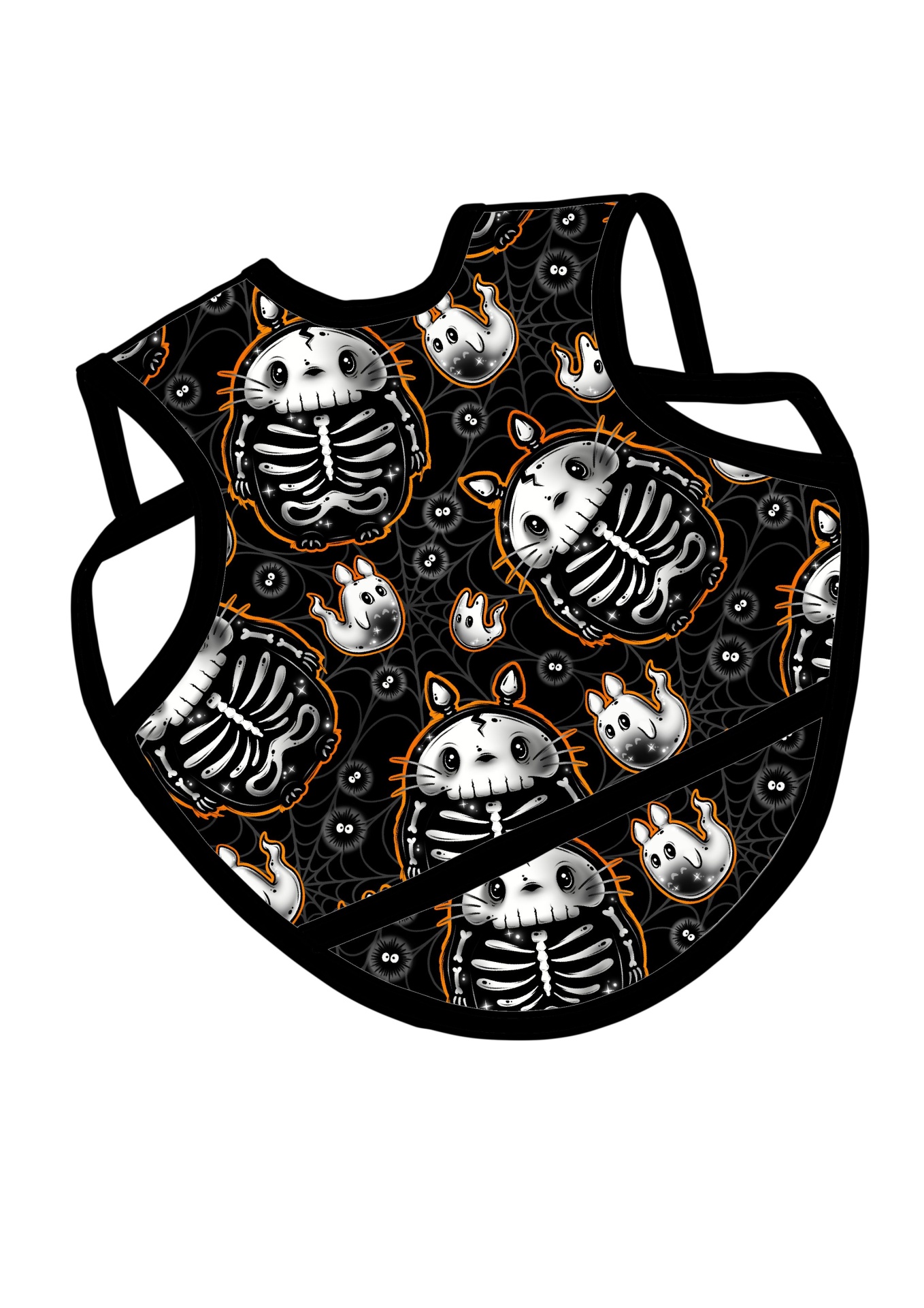 Babete para bebé com padrão de esqueletos e fantasmas em fundo preto