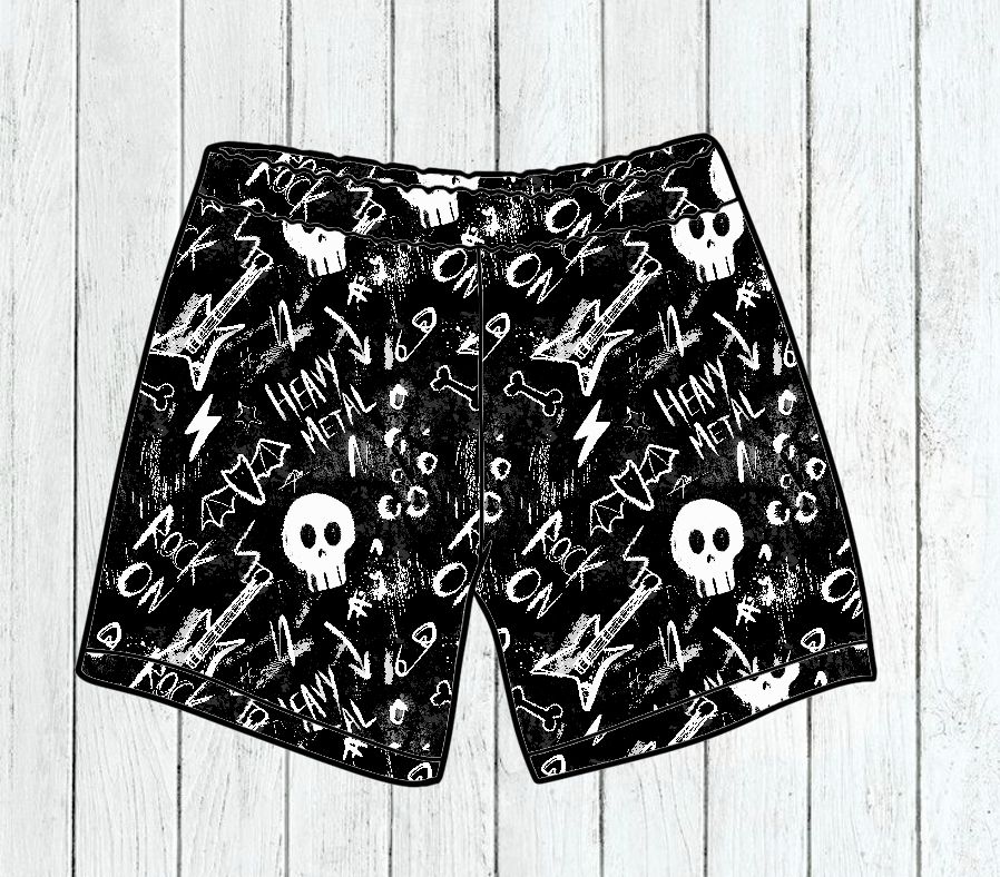 Calções pretos com padrão branco de caveiras e guitarras