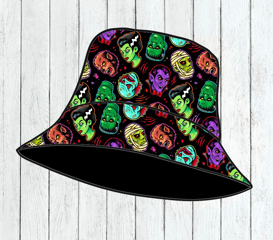Chapéu tipo balde com padrão de monstros coloridos