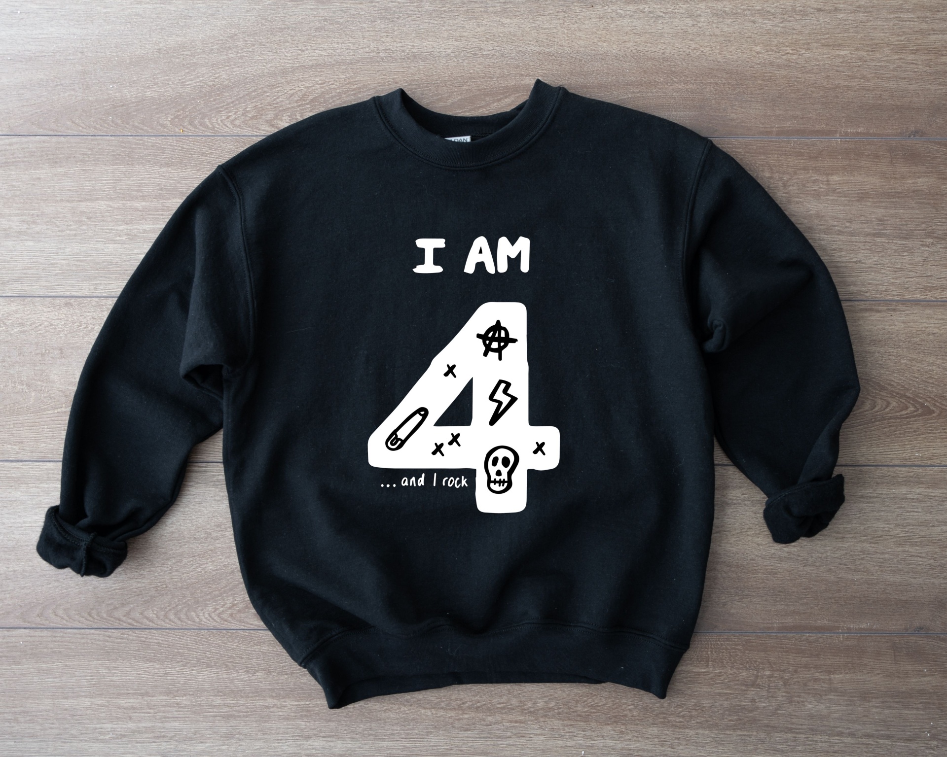 Sweatshirt preta com texto e símbolos brancos