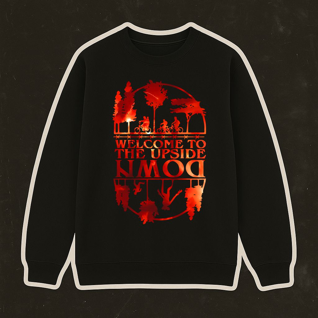 Sweatshirt preta com estampado vermelho e laranja e texto Welcome to the Upside Down