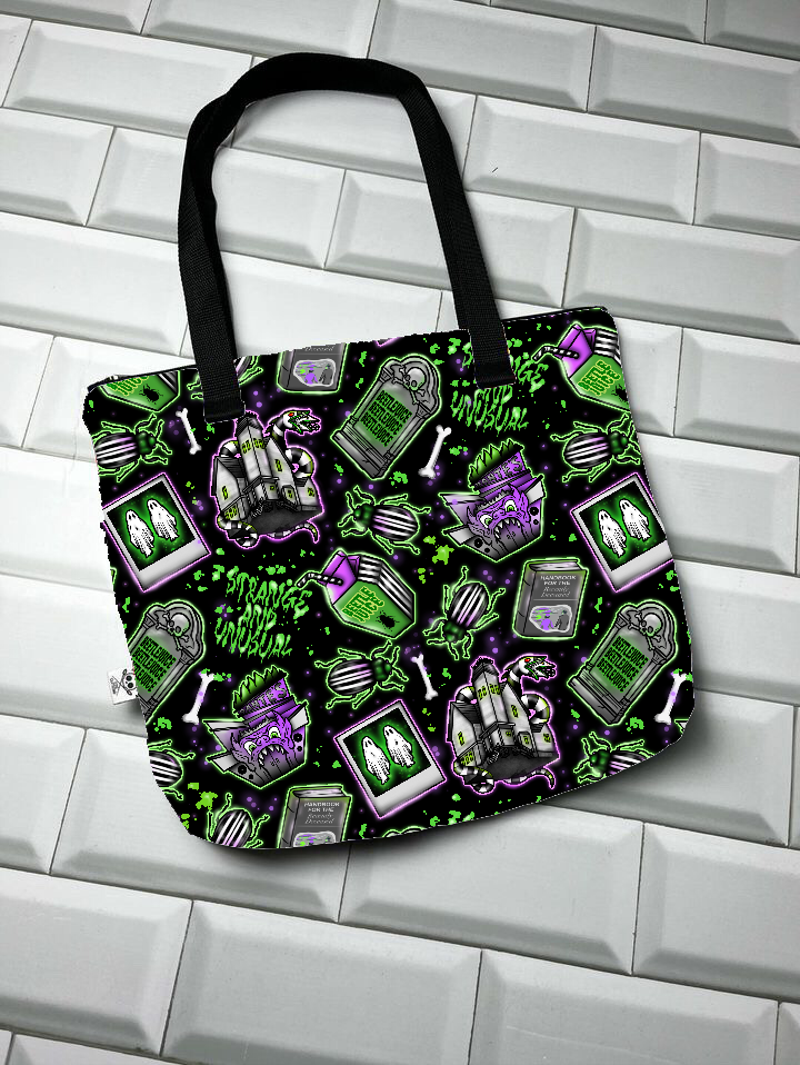 Saco de tecido com padrão de tema assustador em verde, roxo e branco