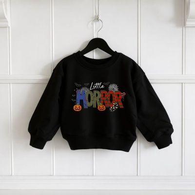 Sweatshirt preta infantil com estampado colorido de Halloween