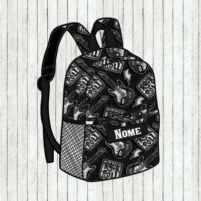 Mochila preta com padrão de guitarras elétricas e texto 'ROCK N ROLL' e bolso com texto 'NOME'