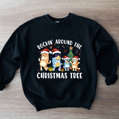 Sweatshirt preta com estampa de cães Natal