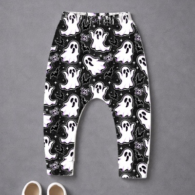Calças compridas para criança padrão fantasmas e morcegos em fundo preto