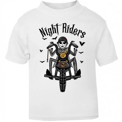 T-shirt branca com desenho de esqueleto a conduzir mota e texto Night Riders