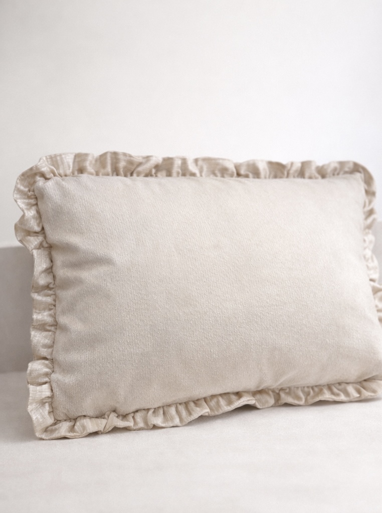 Capa de Almofada Bombazine com Folho Bege
