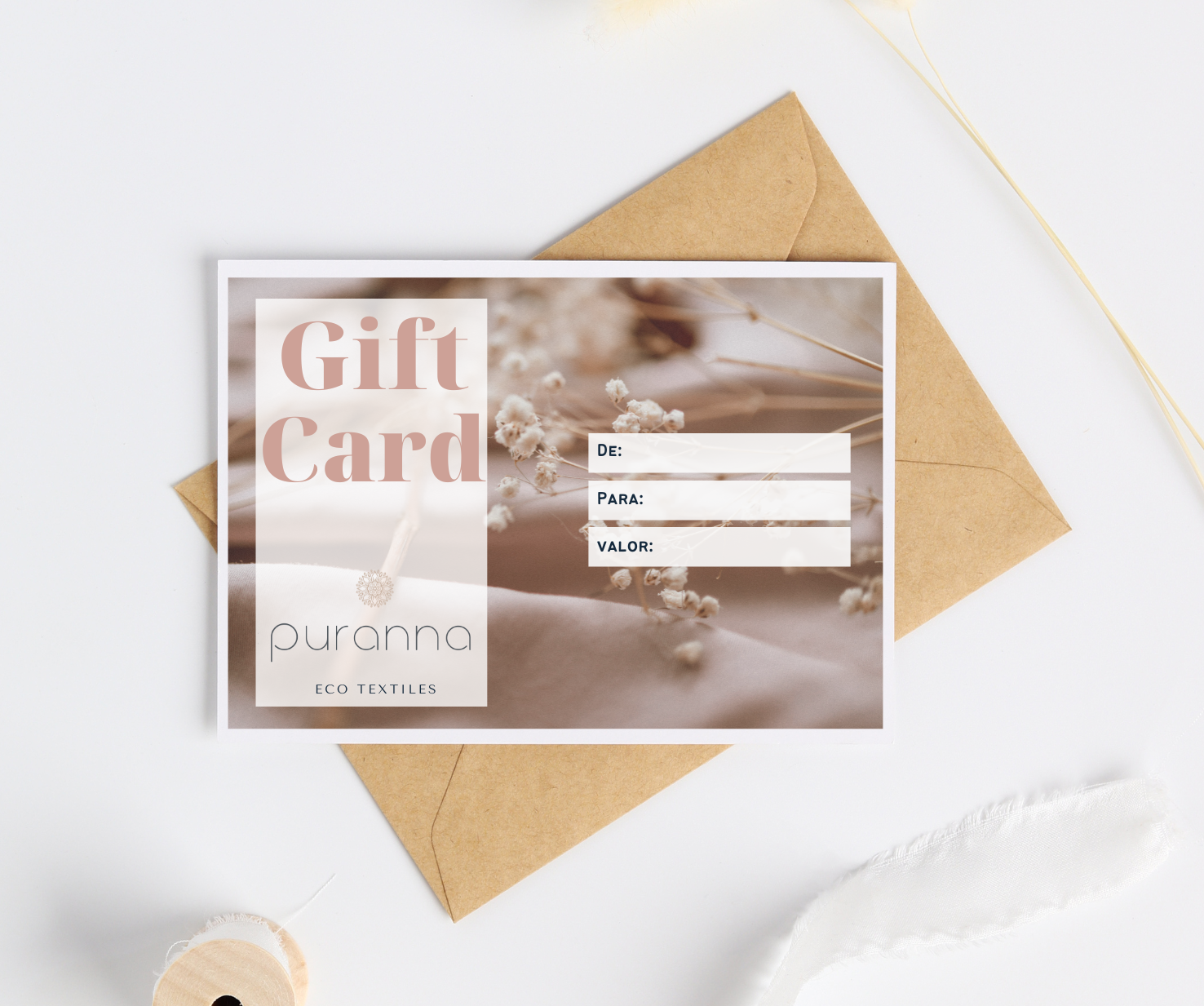 Cartão presente Puranna com flores secas e envelope castanho