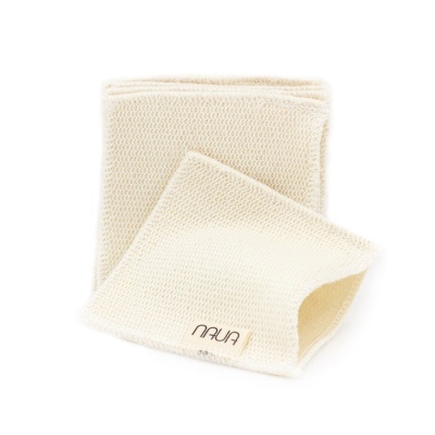 Toalha ou pano de malha creme com etiqueta NAUA