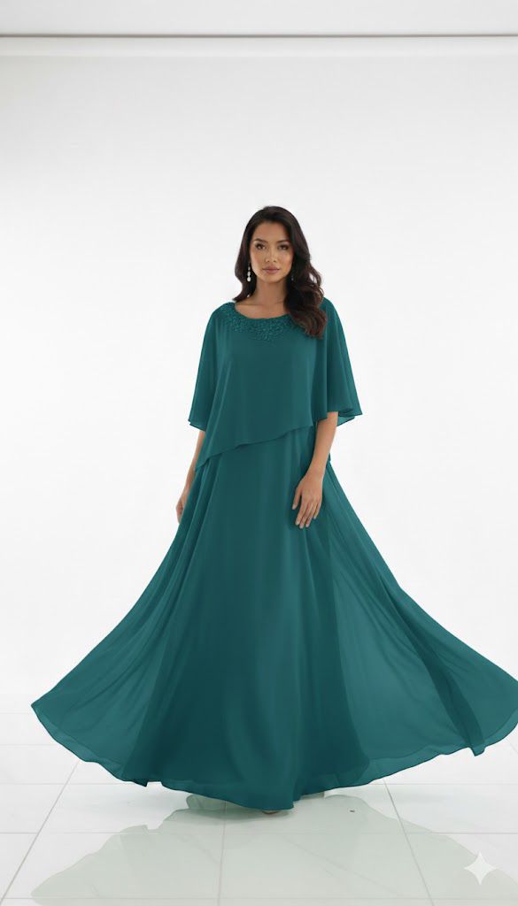 Vestido Indonésia Plus Size Vestido longo verde-azulado com tecido fluído e decote decorado