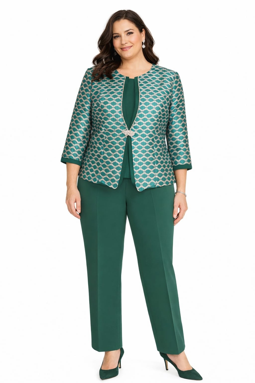 Conj. Lautinel 3 Peças (Calça, Blusa e Blazer) Mulher com conjunto de blazer verde-azulado com padrão prateado e calças verdes.