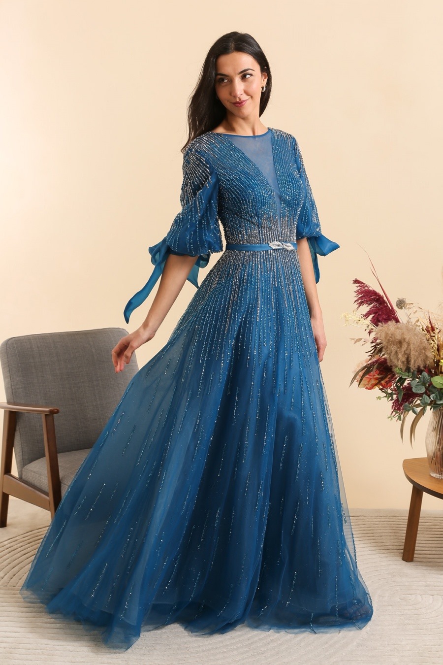 Vestido Solenna vestido longo azul com brilho prateado e mangas com laços