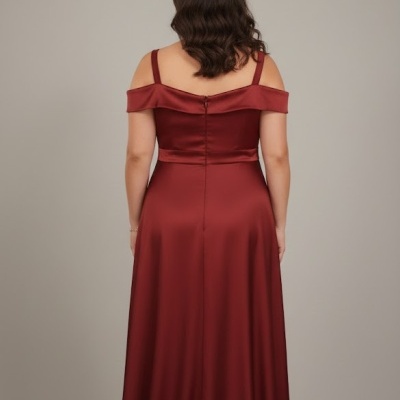 Vestido longo acetinado cor vinho visto de costas