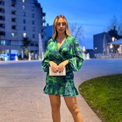https://www.purplefashion.pt/product/vestido-retro-green