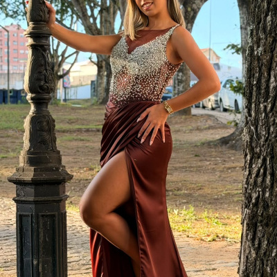 https://www.purplefashion.pt/product/vestido-victoria
