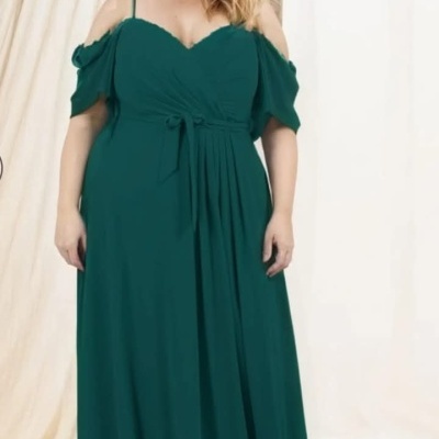 https://www.purplefashion.pt/product/vestido-carmo-plus-size