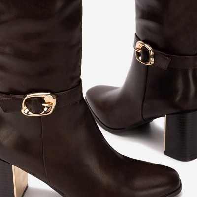 https://www.purplefashion.pt/product/bota-cano-alto-castanha-c-fivela