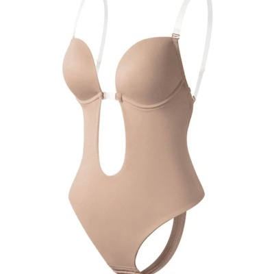 Body bege feminino com alças transparentes e recorte frontal