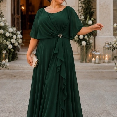 Vestido longo verde escuro com mangas largas e detalhe na cintura