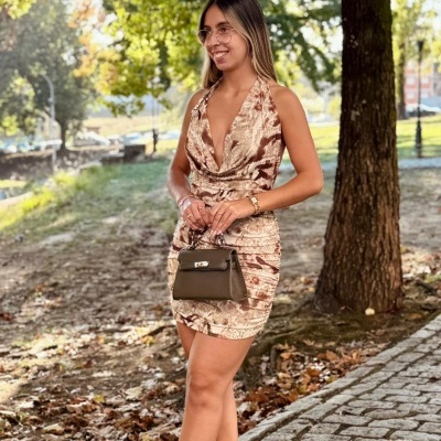 https://www.purplefashion.pt/product/vestido-leonor