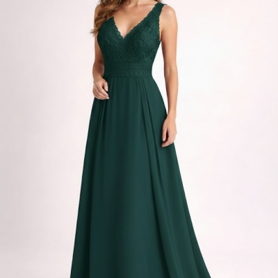 Vestido longo verde escuro com corpete em renda e saia fluída