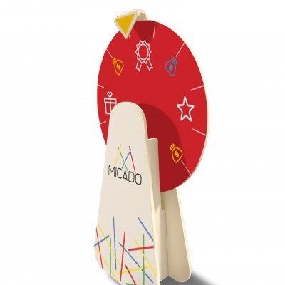 Mostrador promocional redondo vermelho com base branca e texto MICADO