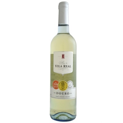 Garrafa de vinho branco Adega de Vila Real com rótulo e medalhas visíveis