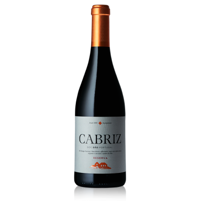 Garrafa de vinho tinto Cabriz Reserva com rótulo branco e tampa laranja