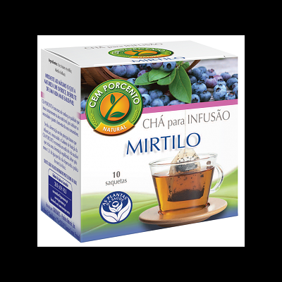 Embalagem de chá de infusão de mirtilo com logo CEM POR CENTO NATURAL e imagem de chá numa chávena de vidro