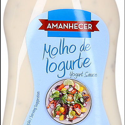 Molho de iogurte Amanhecer 250 ml, embalagem branca com tampa preta e rótulo azul.