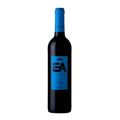 Garrafas de vinho tinto com rótulo azul