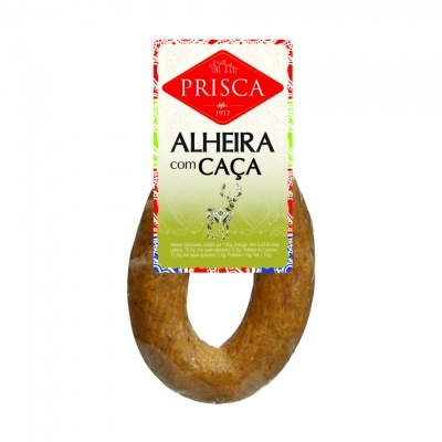 Alheira com caça da marca Prisca com etiqueta colorida e texto informativo