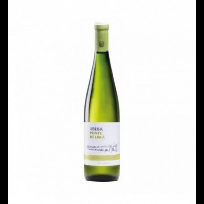 Garrafa de vinho verde branco com rótulo ADEGA PONTE DE LIMA