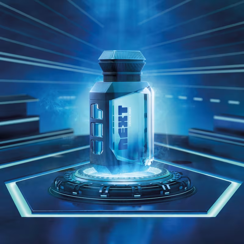 55083 Next Eau de Toilette, 75 ml Frasco futurista azul translúcido com texto NEXT em ambiente tecnológico azul