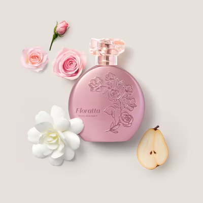 Frasco de perfume rosa Floratta Rose Bouquet com flores e metade de pêra