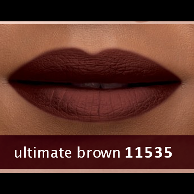 Lábios com batom castanho mate e texto ultimate brown 11535