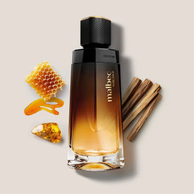 Frasco de perfume Malbec Honey com favo de mel, mel e paus de madeira
