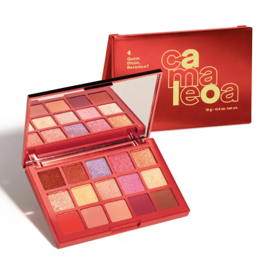 Paleta de sombras coloridas em caixa vermelha aberta com espelho